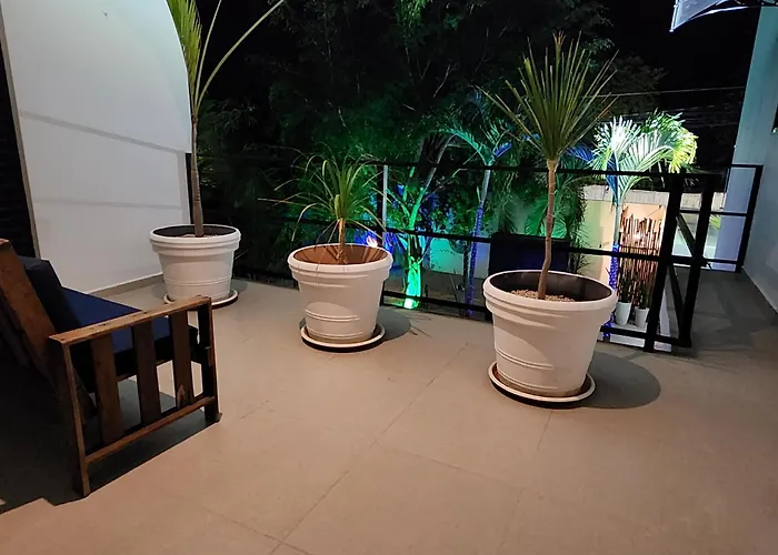 Azul Luxury For Less